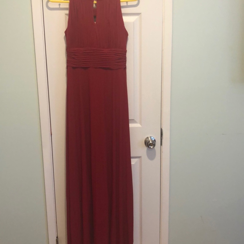 Dress - Picture 2 of 5